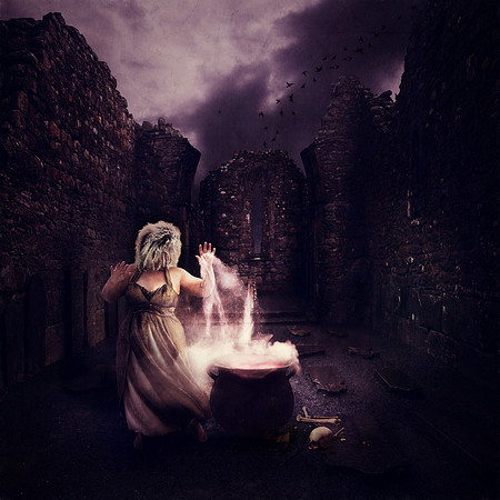 SORCERESS